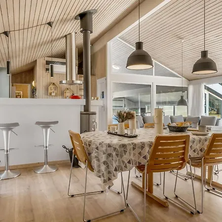 Semesterbostad Elja - 1km From The Sea By Interhome