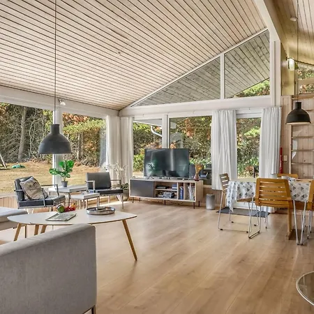 Semesterbostad Elja - 1km From The Sea By Interhome