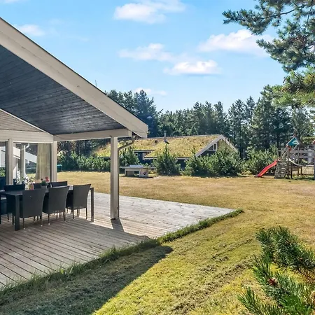 Elja - 1km From The Sea By Interhome